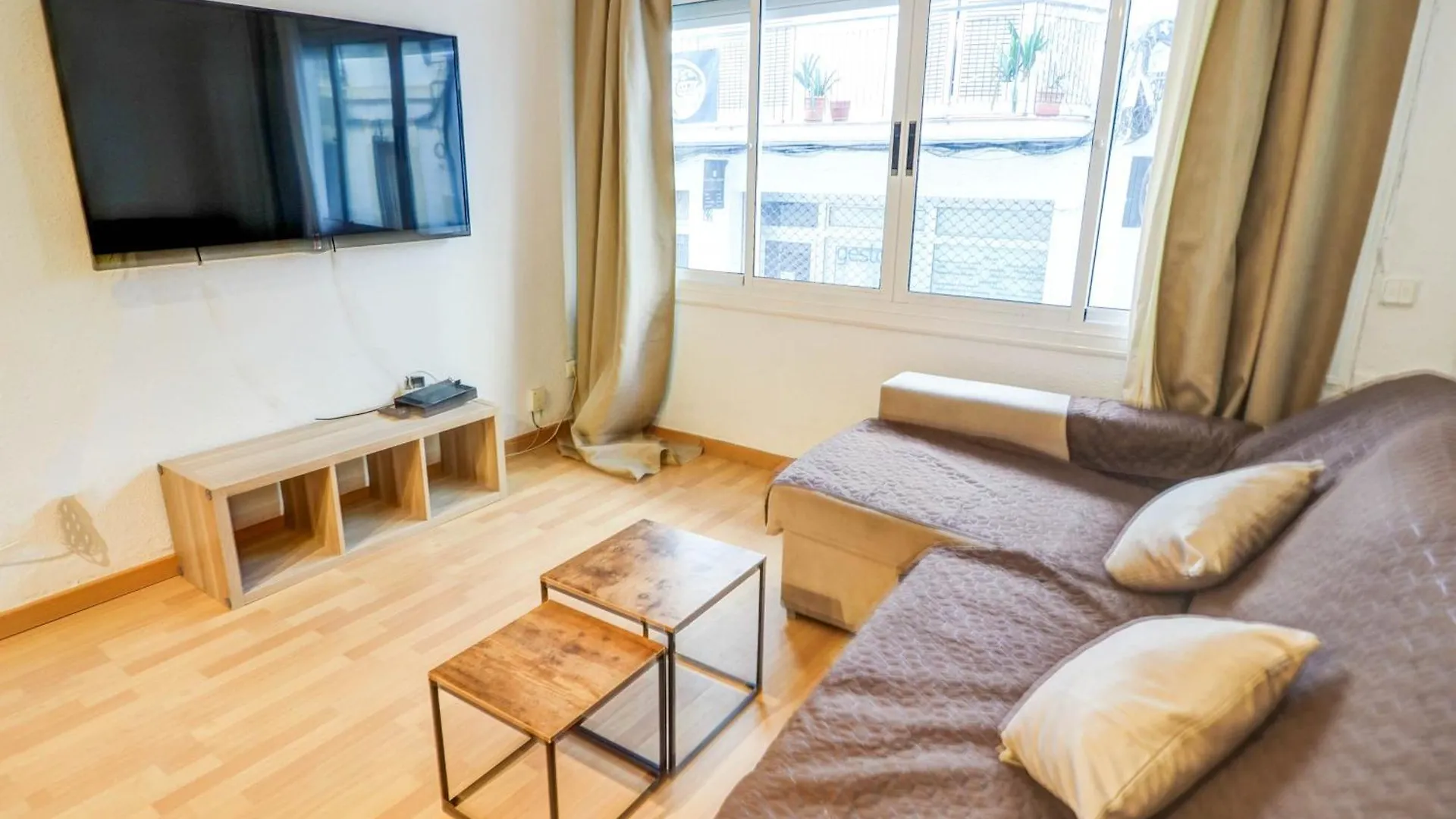 Bambino Apartment By Hello Homes سيدجيس إسبانيا